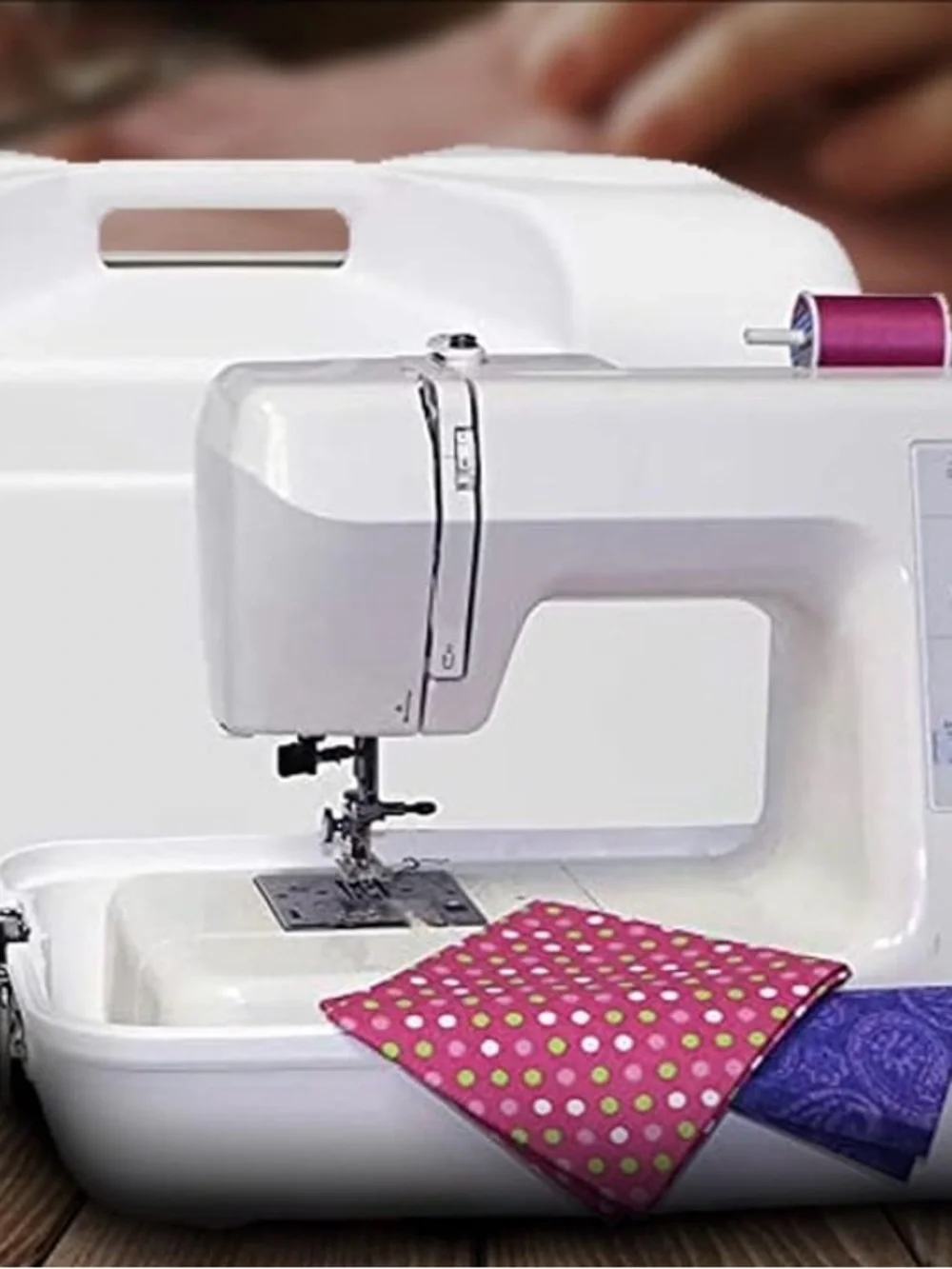 Universal Sewing Machine Hard Carrying Case W/ Handle - Fits most Machines!